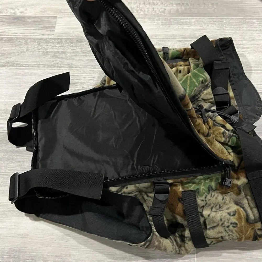 Cabela's Camo Backpack Vest Size Medium Hunting Hiking‎ Outdoors Padded